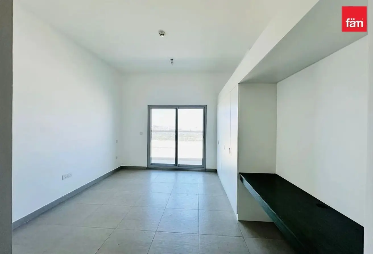 123822176 - Property Main Image