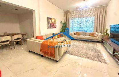 Apartment - 3 Bedrooms - 3 Bathrooms for rent in Beach Tower 1 - Al Khan Lagoon - Al Khan - Sharjah