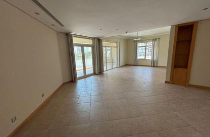 Apartment - 3 Bedrooms - 5 Bathrooms for rent in Al Das - Shoreline Apartments - Palm Jumeirah - Dubai