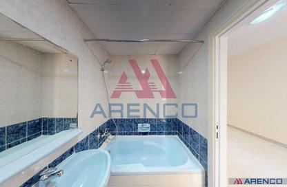 Apartment - 1 - 2 for rent in Golden Sands 12 - Al Mankhool - Bur Dubai - Dubai