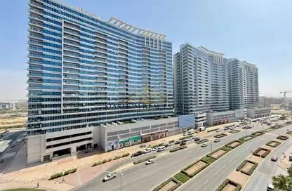Apartment - 3 Bedrooms - 3 Bathrooms for rent in Durar 1 - Dubai Land Residence Complex - Dubai Land - Dubai