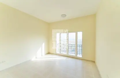 شقة - 2 غرف نوم - 3 حمامات للبيع في المبنى 153 - طراز حديث - ديسكفري جاردنز - دبي