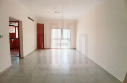 Apartment - 2 Bedrooms - 2 Bathrooms for rent in Muwailih Building - Muwaileh - Sharjah