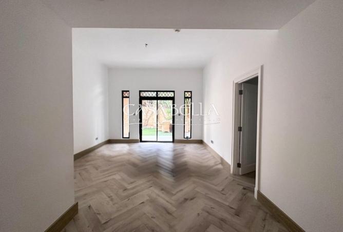 101283757 - Property Image 2