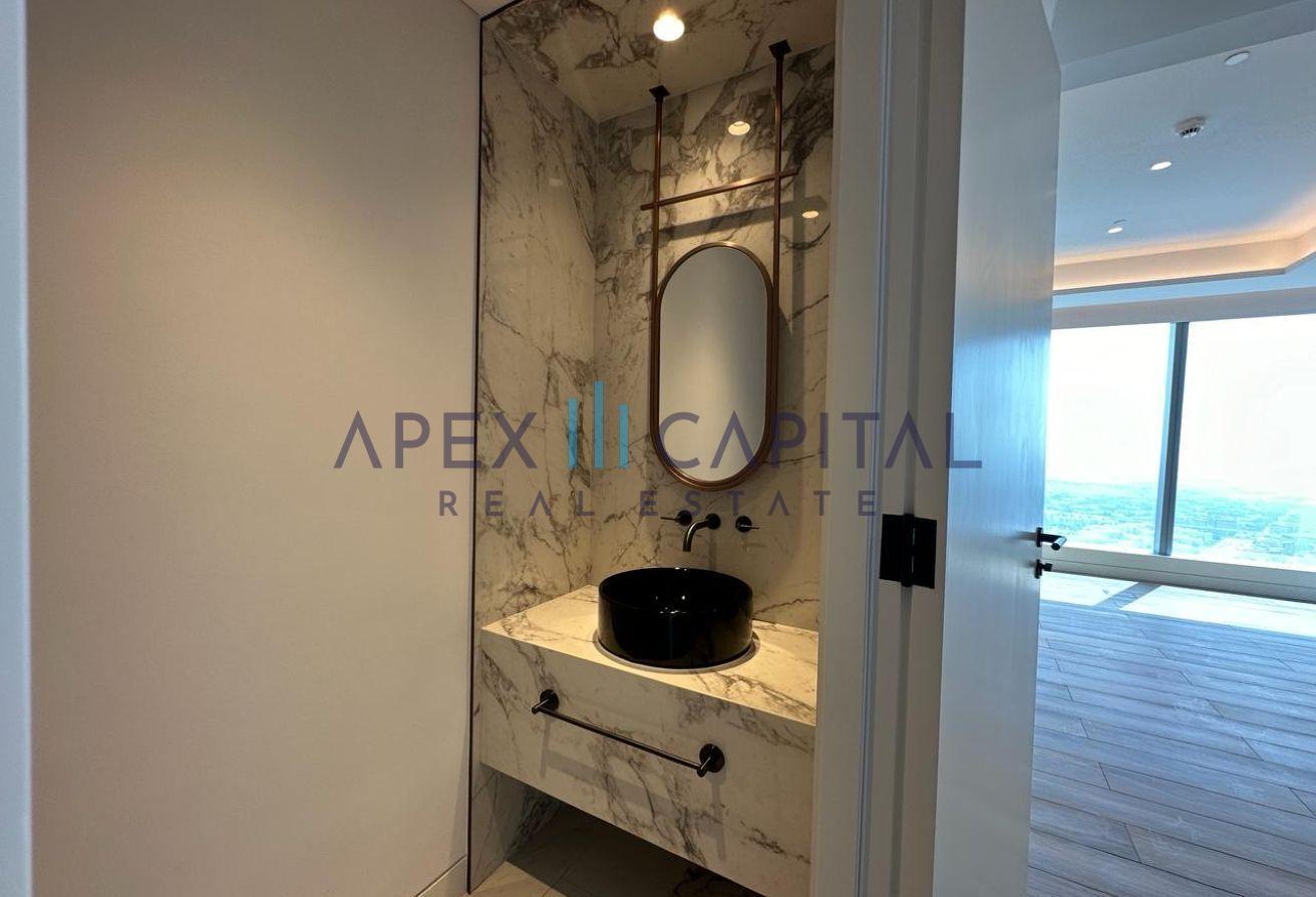 High Floor | Spacious Layout | Vacant photo 13