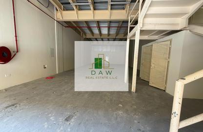 Warehouse - Studio - 1 for rent in Al Quoz Industrial Area 1 - Al Quoz Industrial Area - Al Quoz - Dubai