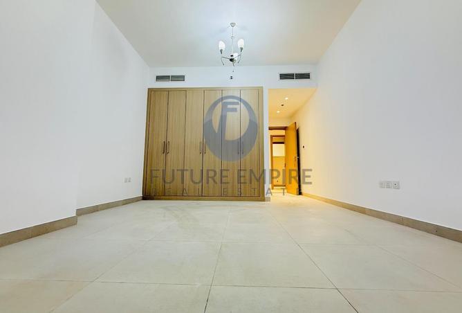 114172111 - Property Image 2