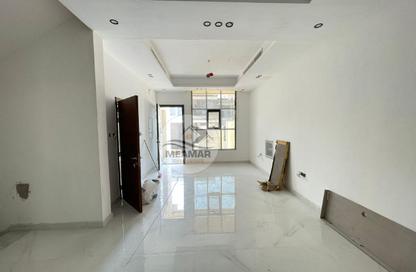 Villa - 4 Bedrooms - 6 Bathrooms for sale in Al Yasmeen 1 - Al Yasmeen - Ajman