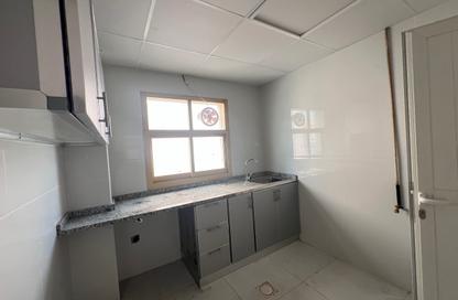 Apartment - 1 - 1 for rent in Muwailih Building - Muwaileh - Sharjah