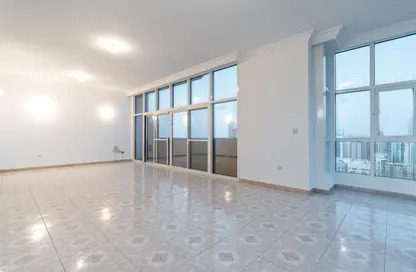 شقة - 3 غرف نوم - 3 حمامات للايجار في برج غنادة - الخالدية - أبوظبي