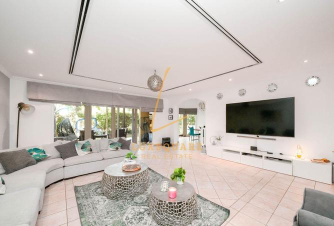 67450017 - Property Image 2