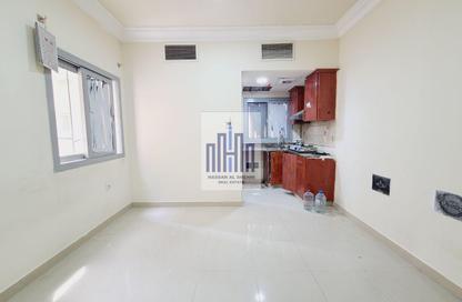 Apartment - Studio - 1 Bathroom for rent in Fire Station Road - Muwaileh - Sharjah