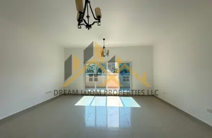 Apartment - 2 Bedrooms - 2 Bathrooms for rent in Al Reef Downtown - Al Reef - Abu Dhabi