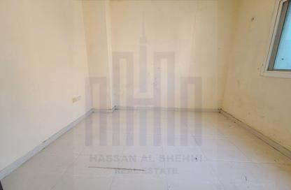 شقة - غرفة نوم - 1 حمام للايجار في مبنى جي جي كو مويلح - تجارية مويلح - الشارقة شقة - غرفة نوم - 1 حمام للايجار في مبنى جي جي كو مويلح - تجارية مويلح - الشارقة