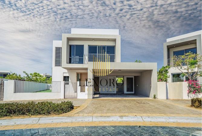 Fully Extended | Corner Villa | Big plot