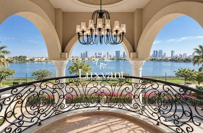 Villa - 7+ - 7+ for sale in Sector E - Emirates Hills - Dubai Villa - 7+ - 7+ for sale in Sector E - Emirates Hills - Dubai