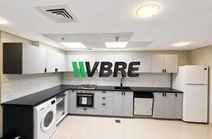 Apartment - 1 Bedroom - 2 Bathrooms for rent in Park Towers - DIFC - Dubai