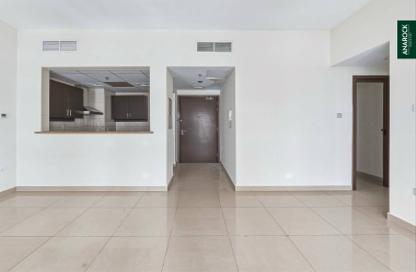 Apartment - 2 - 3 for rent in Centrium Tower 4 - Centrium Towers - Dubai Production City (IMPZ) - Dubai