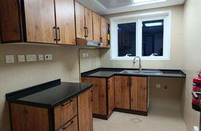 Apartment - 1 - 2 for rent in Tourist Club Area - Abu Dhabi