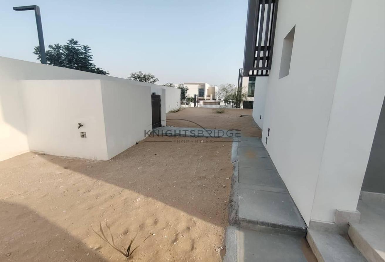 Corner Villa | 5 Bedroom + Maid | Luxury Living photo 15