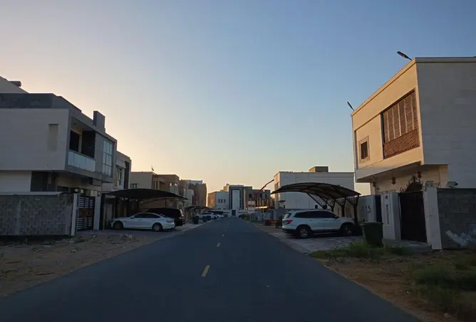 88327567 - صورة العقار 3