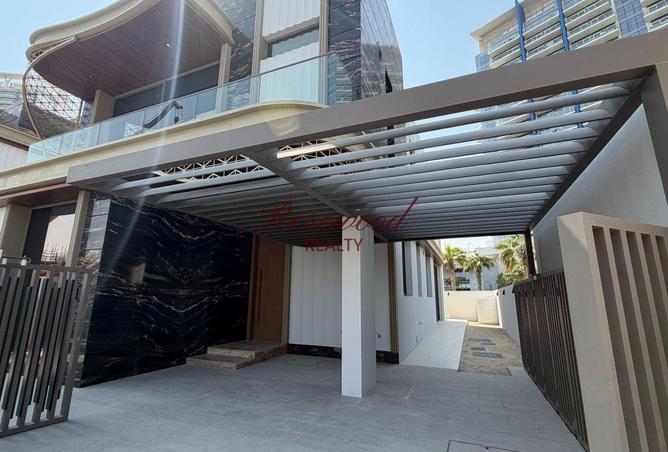 OP Deal| Ready to Move In|Brand New