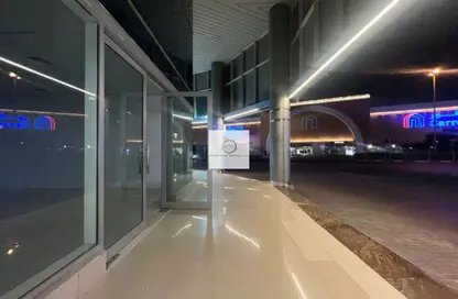 محل - استوديو للايجار في بناية زينه - بورسعيد - ديرة - دبي