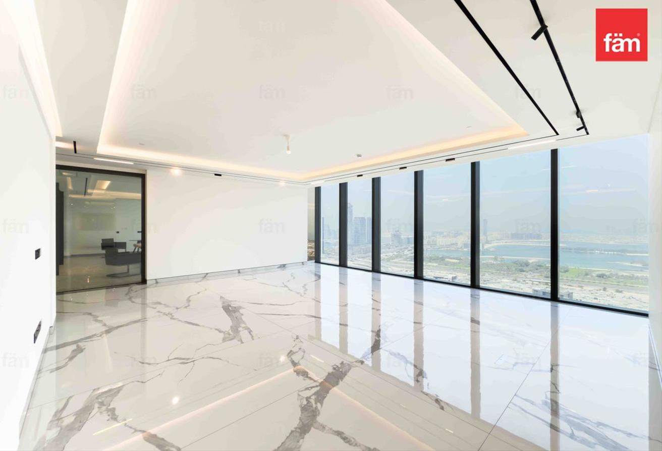 Luxurious Living I High Floor I Vacant photo 8