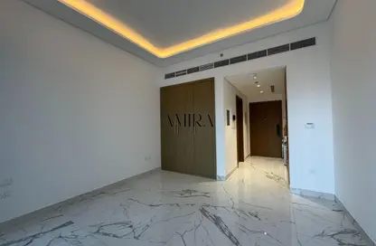 شقة - 1 حمام للبيع في شارع الشيخ زايد - دبي شقة - 1 حمام للبيع في شارع الشيخ زايد - دبي