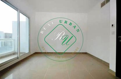 Townhouse - 3 - 3 for rent in Al Reef - Abu Dhabi
