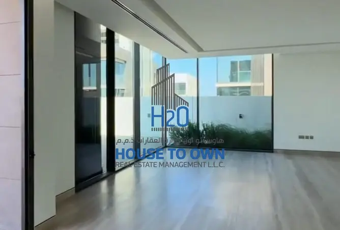 152818207 - Property Image 3