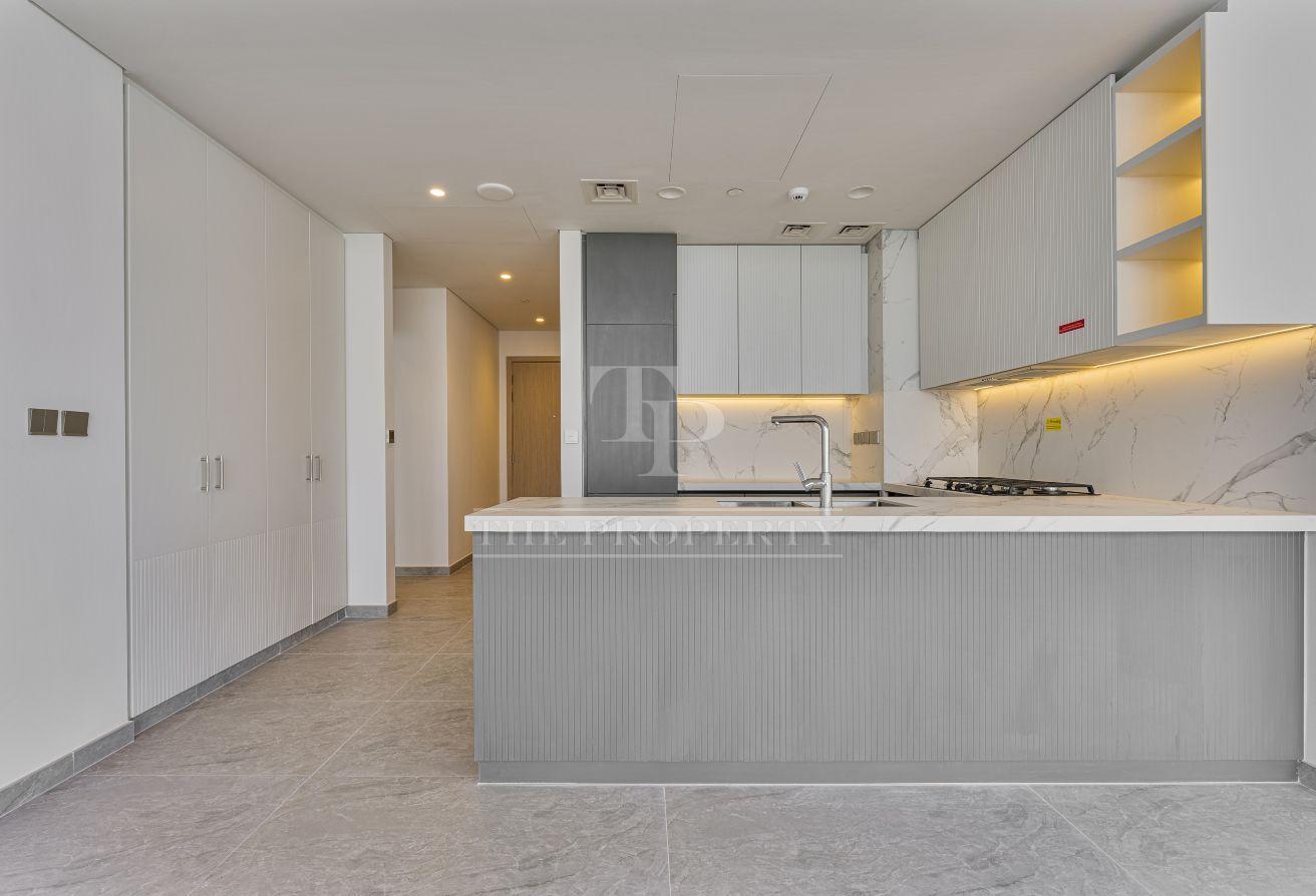 Brand New | Burj and Canal Views | High Floor photo 5