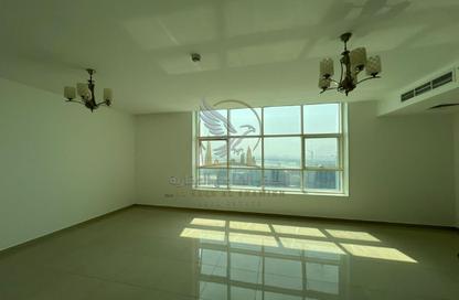 Apartment - 3 - 5 for rent in Al Khan Corniche - Al Khan - Sharjah