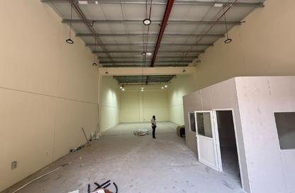 Warehouse - Studio - 1 for rent in Industrial Area 4 - Sharjah Industrial Area - Sharjah