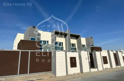 فيلا - 5 غرف نوم - 5 حمامات للايجار في الرقيبة - السيوح - الشارقة