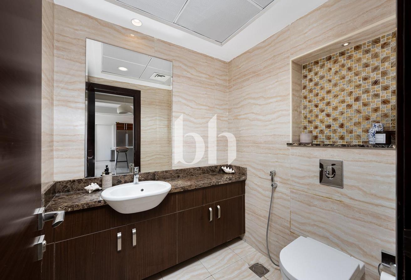 Partially upgraded | Corner Unit | Landscaped photo 13