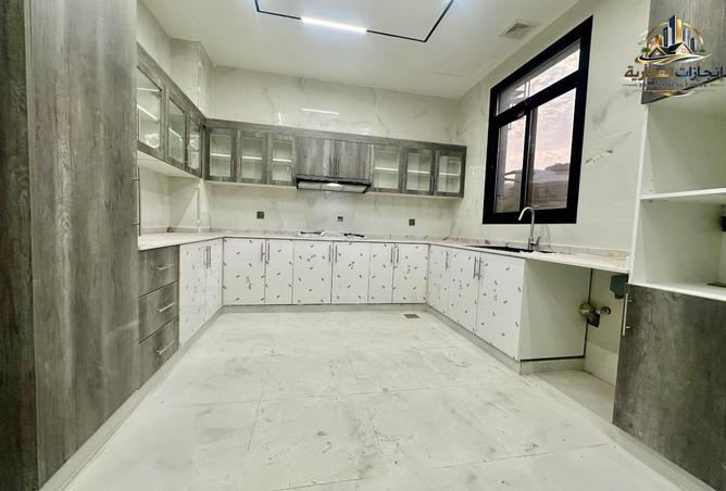 137429502 - Property Image 3