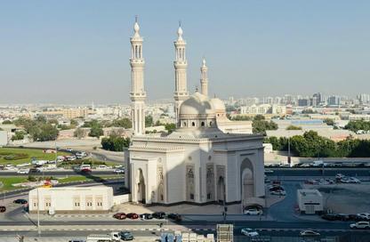 Apartment - 2 Bedrooms - 3 Bathrooms for rent in New Al Taawun Road - Al Taawun - Sharjah