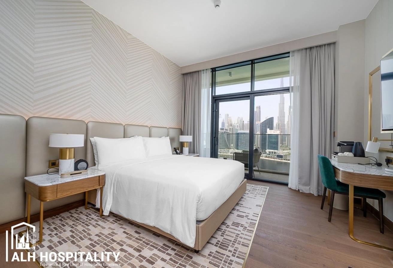 Unparalleled 3 beds | Canal and Burj Khalifa View photo 10