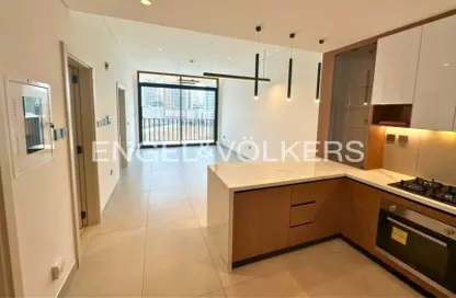 شقة - غرفة نوم - 2 حمامات للايجار في 2 هايلبرون بارك لين - منطقة 11 - قرية جميرا الدائرية - دبي