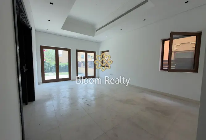 162345342 - Property Image 2