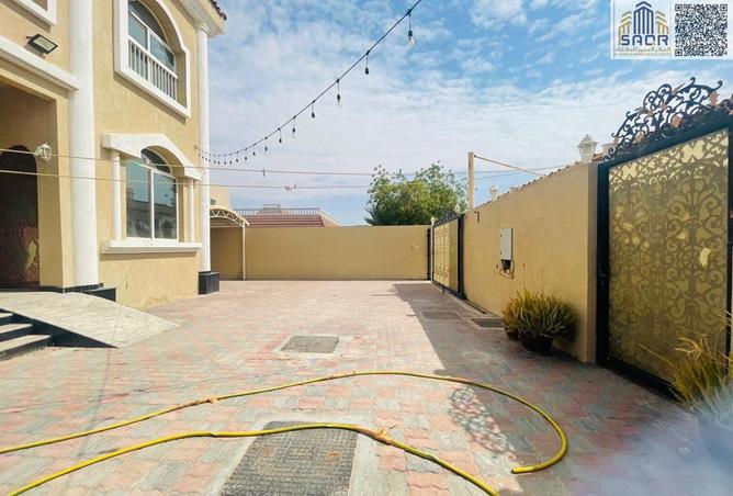 104252709 - Property Image 3