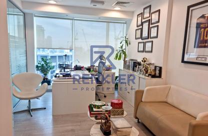 Office Space - Studio - 1 Bathroom for rent in The Burlington - Business Bay - Dubai