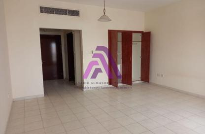Apartment - Studio - 1 Bathroom for rent in Building R22 - France Cluster - International City - Dubai