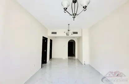 Apartment - 1 Bedroom - 2 Bathrooms for rent in Muwaileh 29 Building - Muwaileh - Sharjah