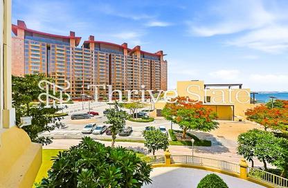 Apartment - 2 Bedrooms - 3 Bathrooms for rent in Al Das - Shoreline Apartments - Palm Jumeirah - Dubai