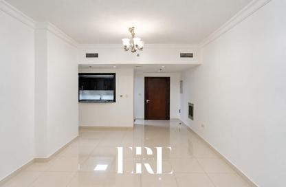 Apartment - 2 - 2 for rent in Majestic Tower - Al Abraj street - Business Bay - Dubai Apartment - 2 - 2 for rent in Majestic Tower - Al Abraj street - Business Bay - Dubai