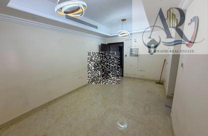 Apartment - 1 Bedroom - 2 Bathrooms for rent in Al Mina Building - Al Rawda 2 - Al Rawda - Ajman
