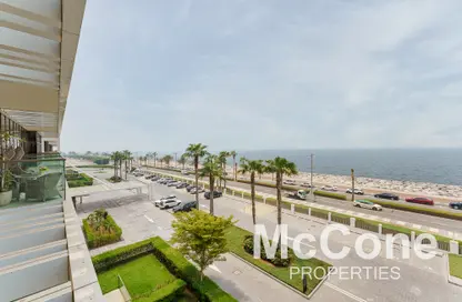 Apartment - 2 Bedrooms - 3 Bathrooms for rent in The 8 - The Crescent - Palm Jumeirah - Dubai