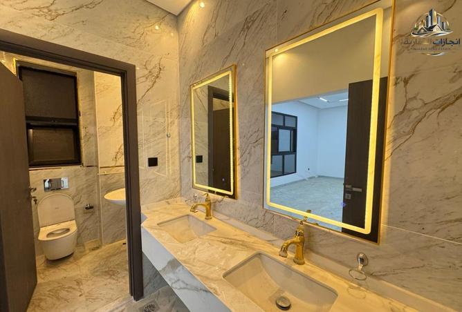 100404461 - Property Image 3